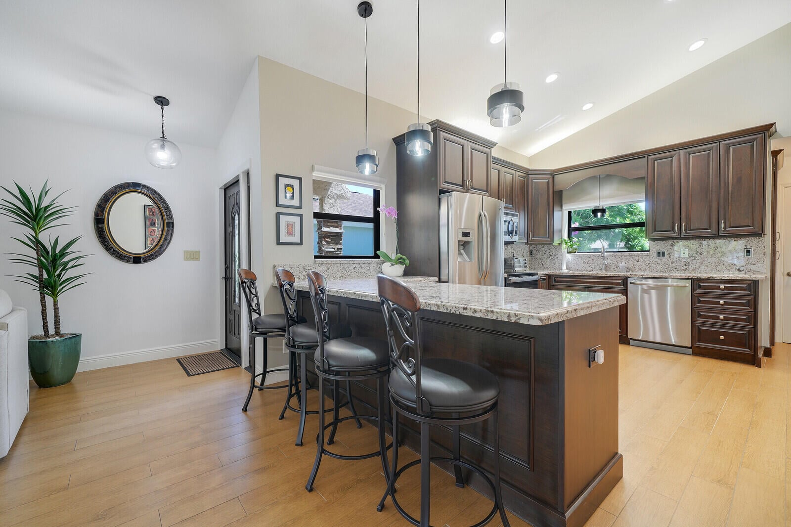 Residence photo 11