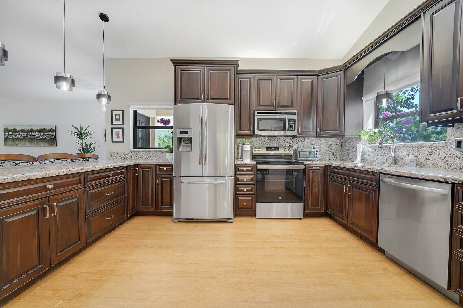 Residence photo 17