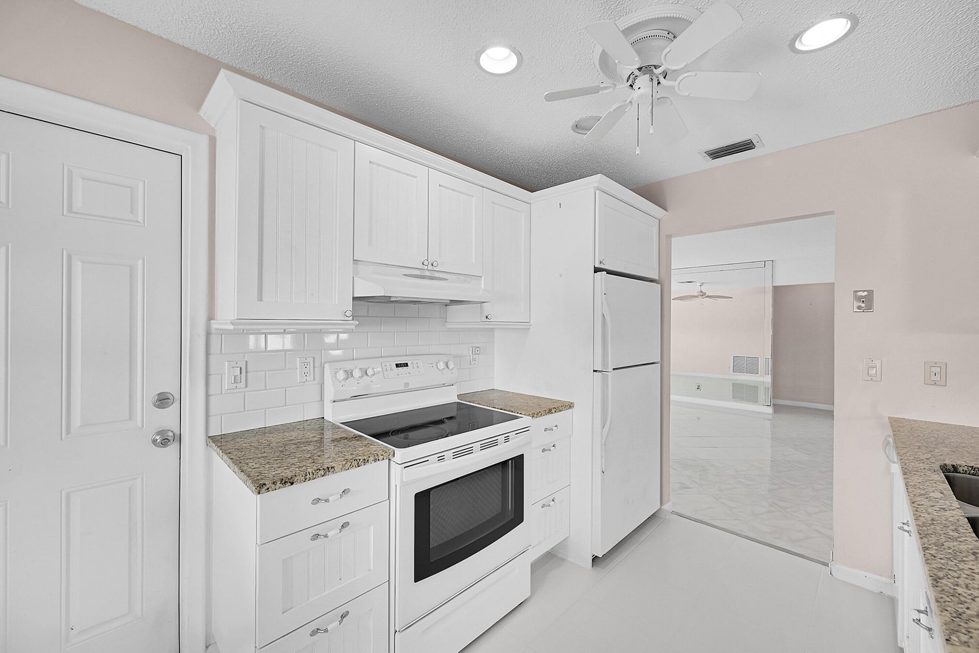 Residence photo 11
