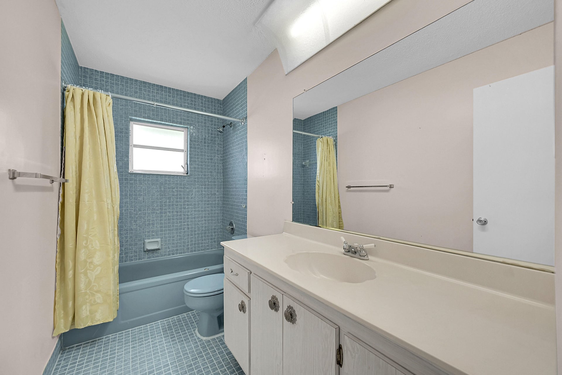 Residence photo 16