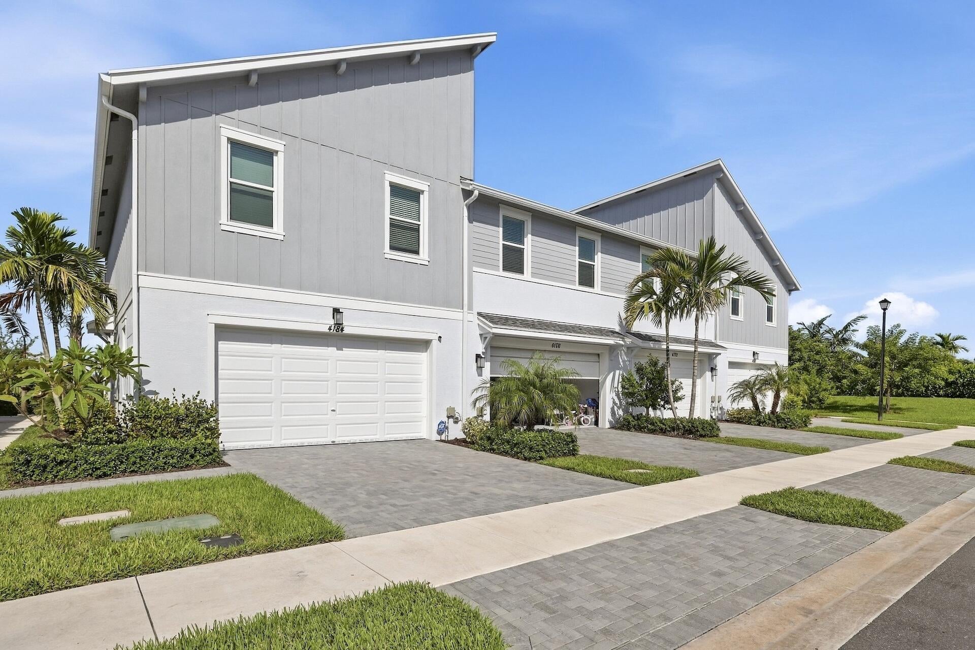 Residence photo 29