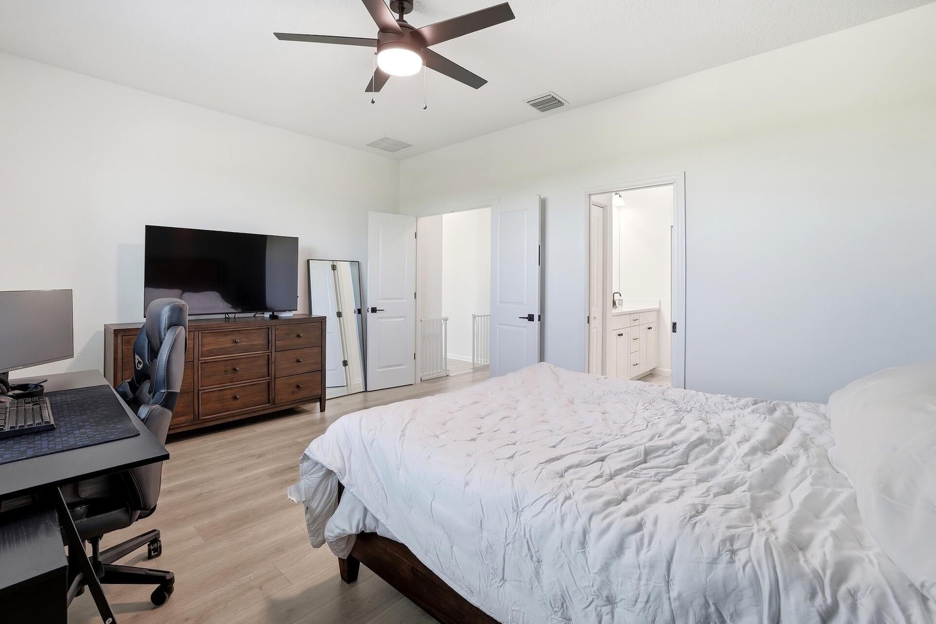 Residence photo 11