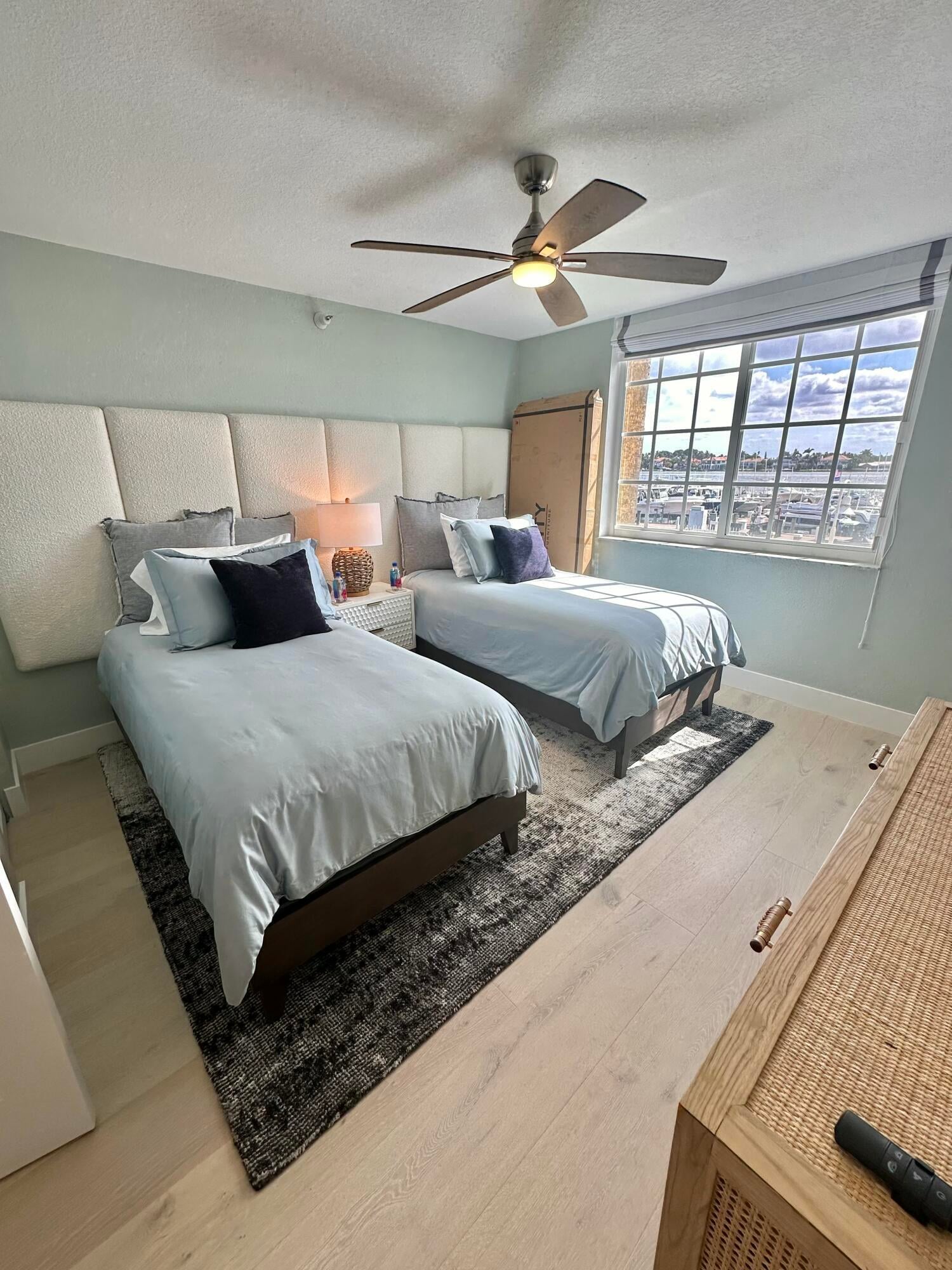Unit 204 photo 5