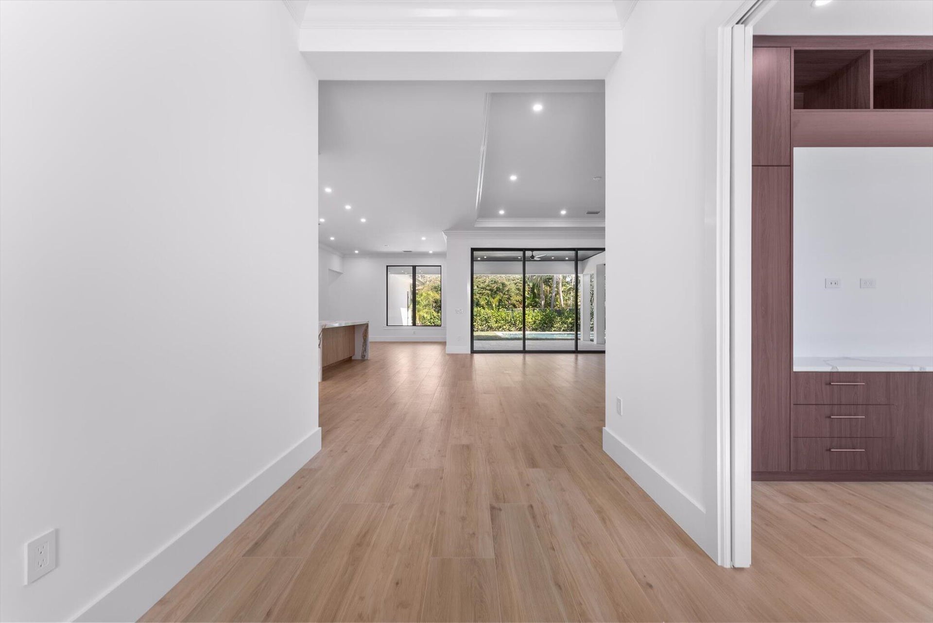  Residence photo 6
