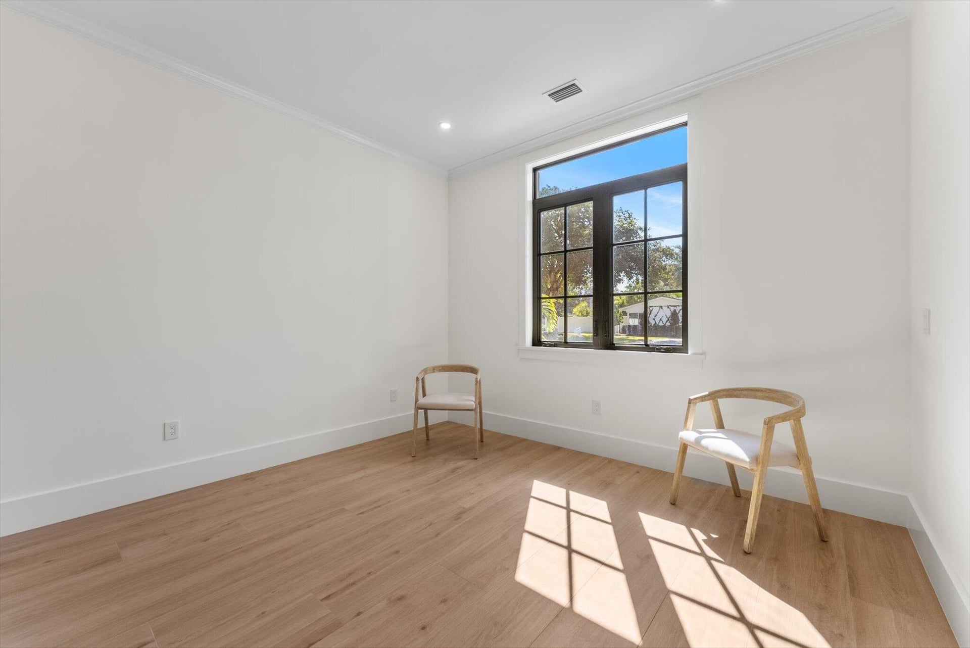  Residence photo 27