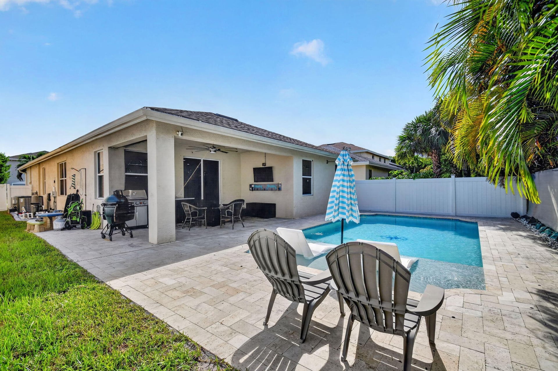 Residence photo 4
