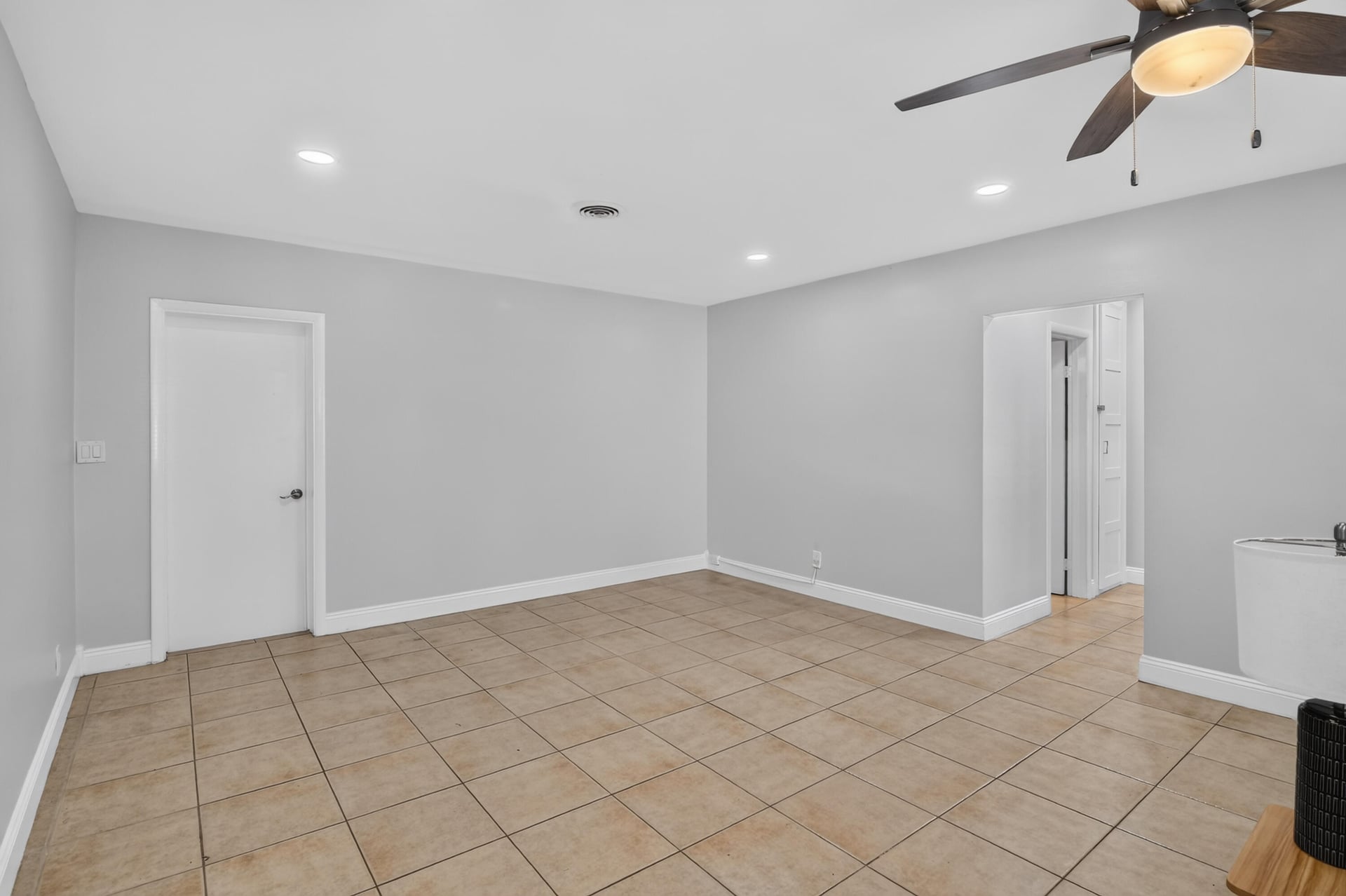  Residence photo 5