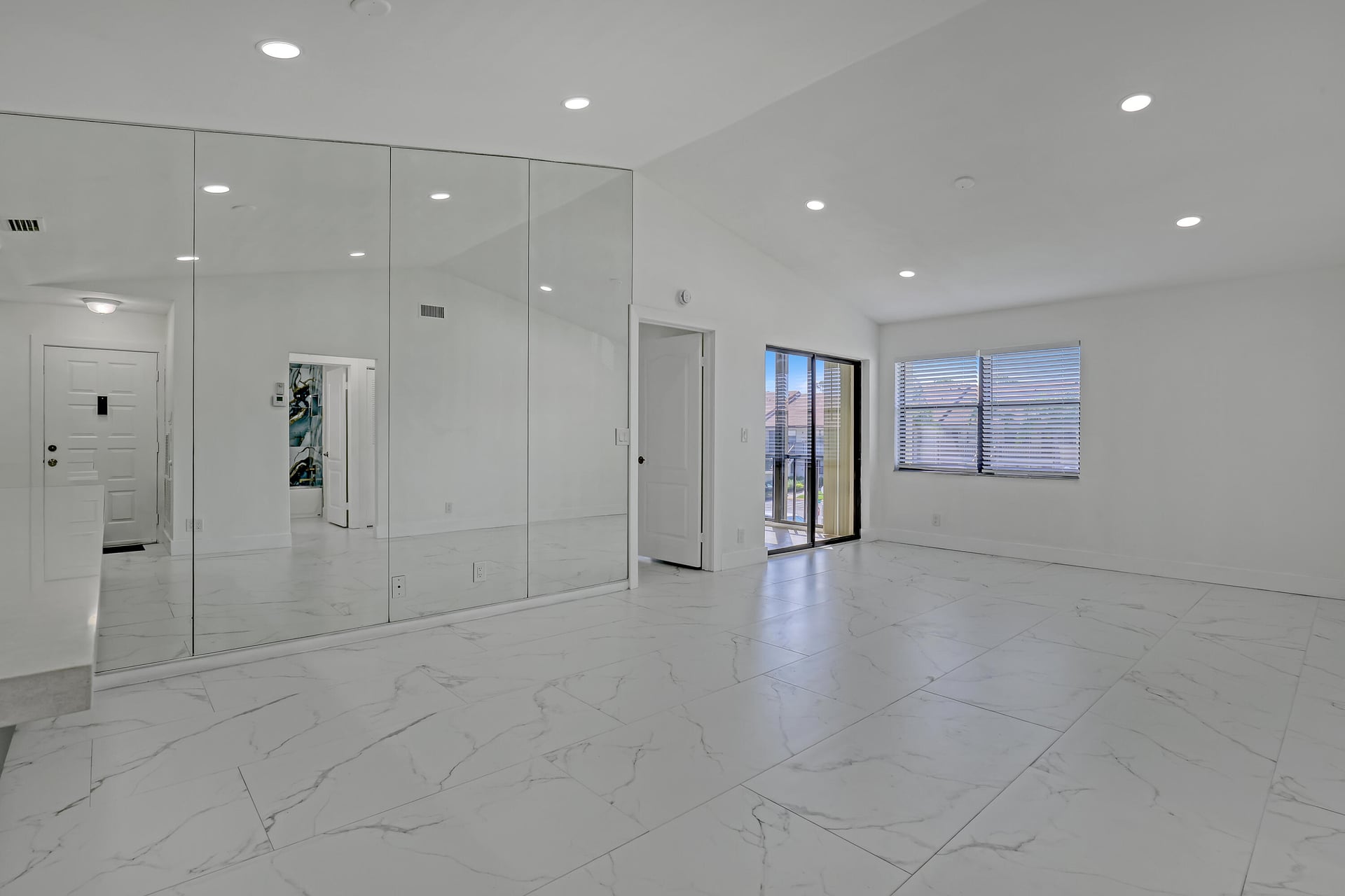 Unit 202 photo 8