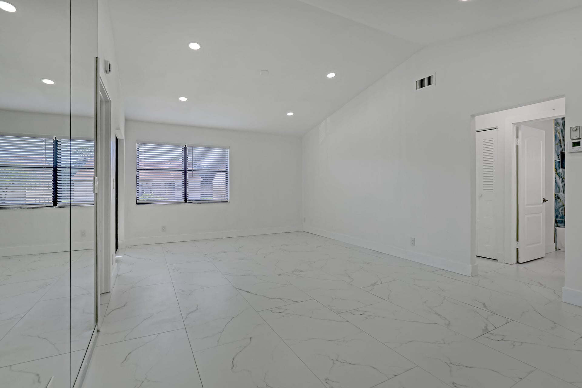 Unit 202 photo 10