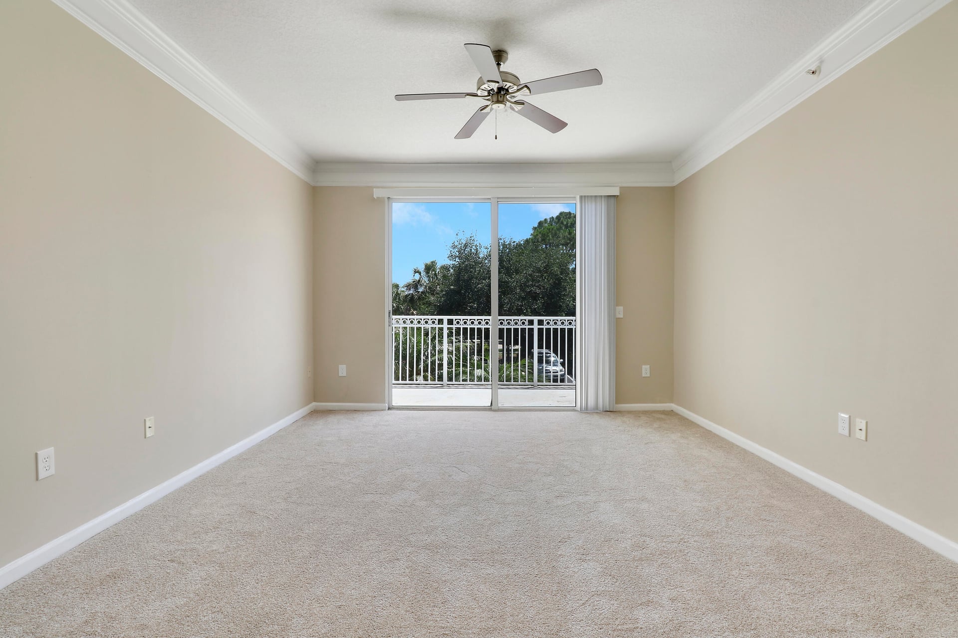 Residence photo 17