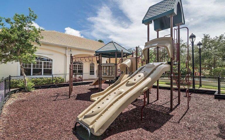 Residence photo 24