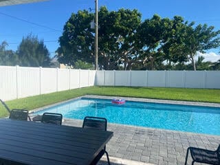 Residence photo 3