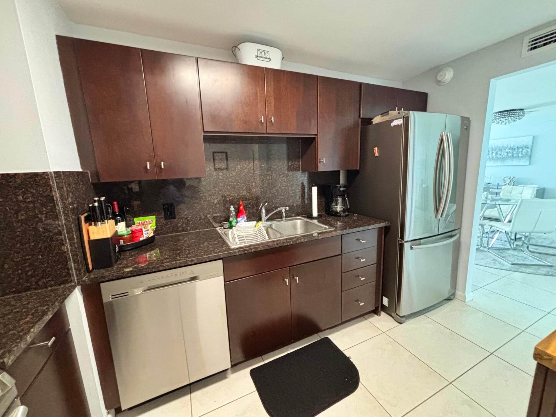 Unit 2105 photo 7
