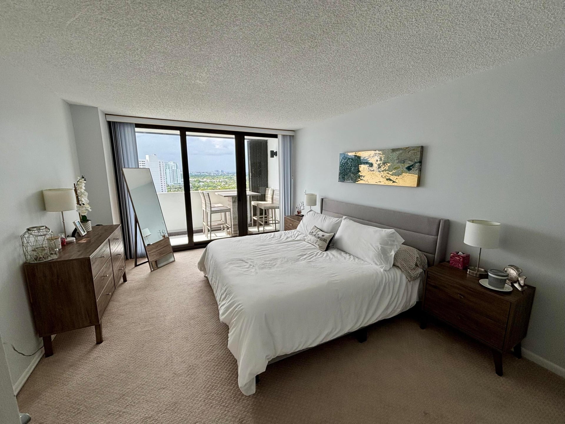 Unit 2105 photo 8