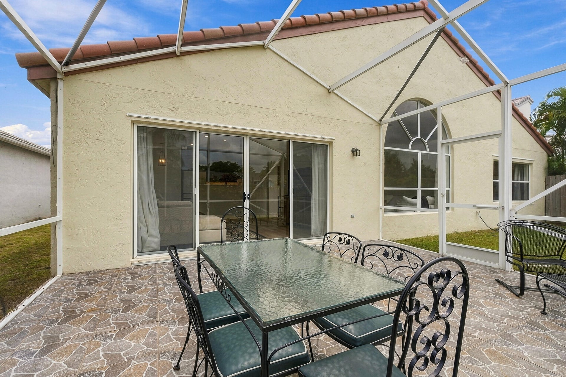 Residence photo 36