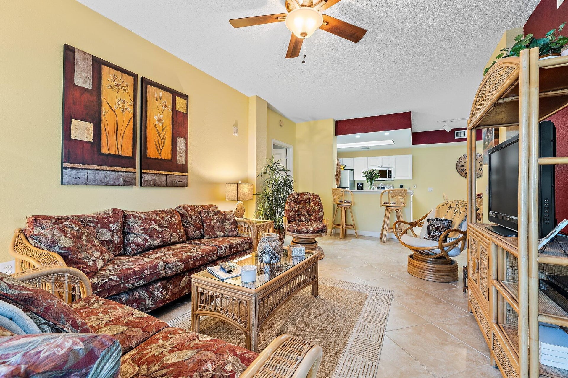 Unit 107 photo 16