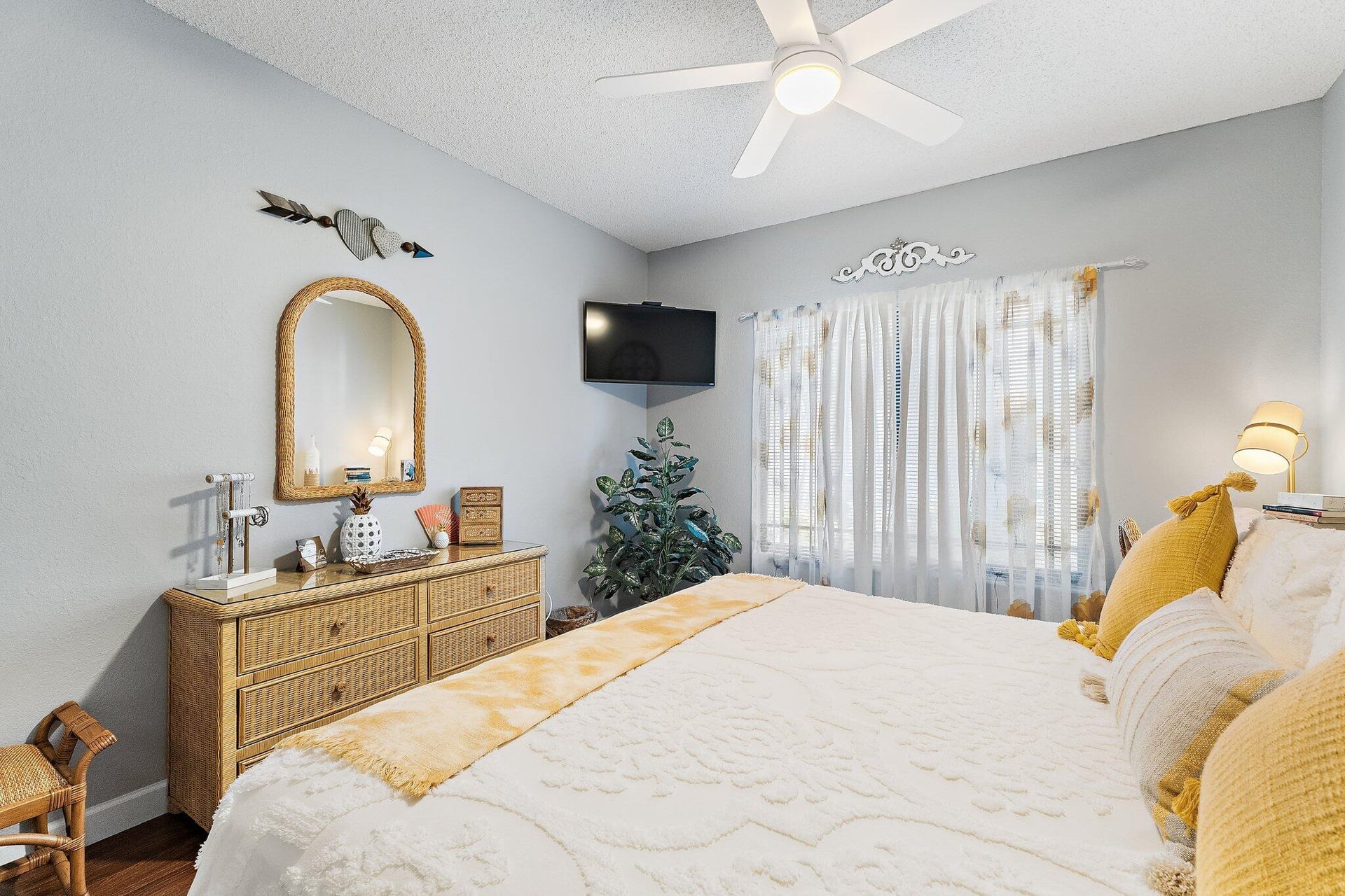 Unit 107 photo 24