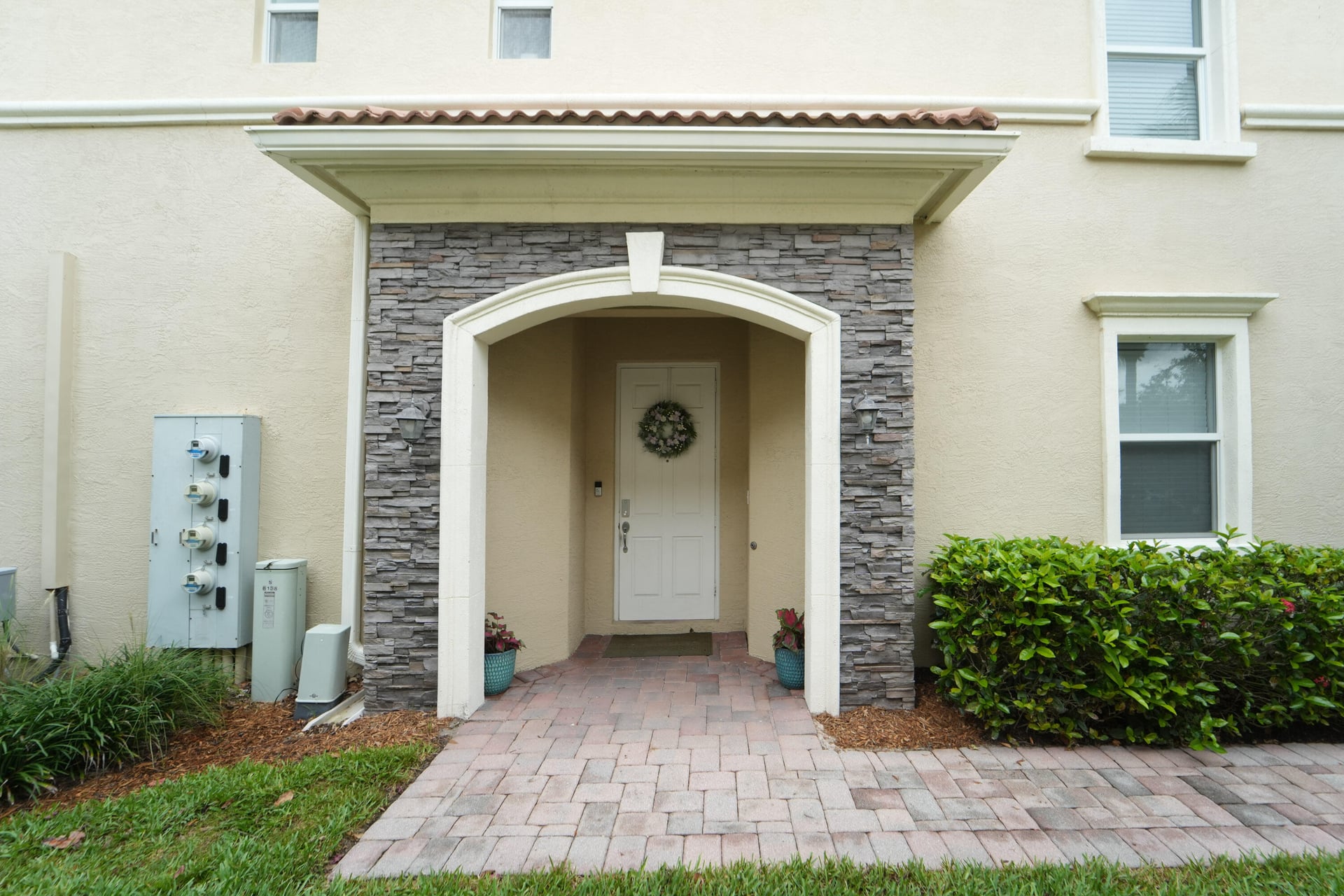 Unit 104 photo 8
