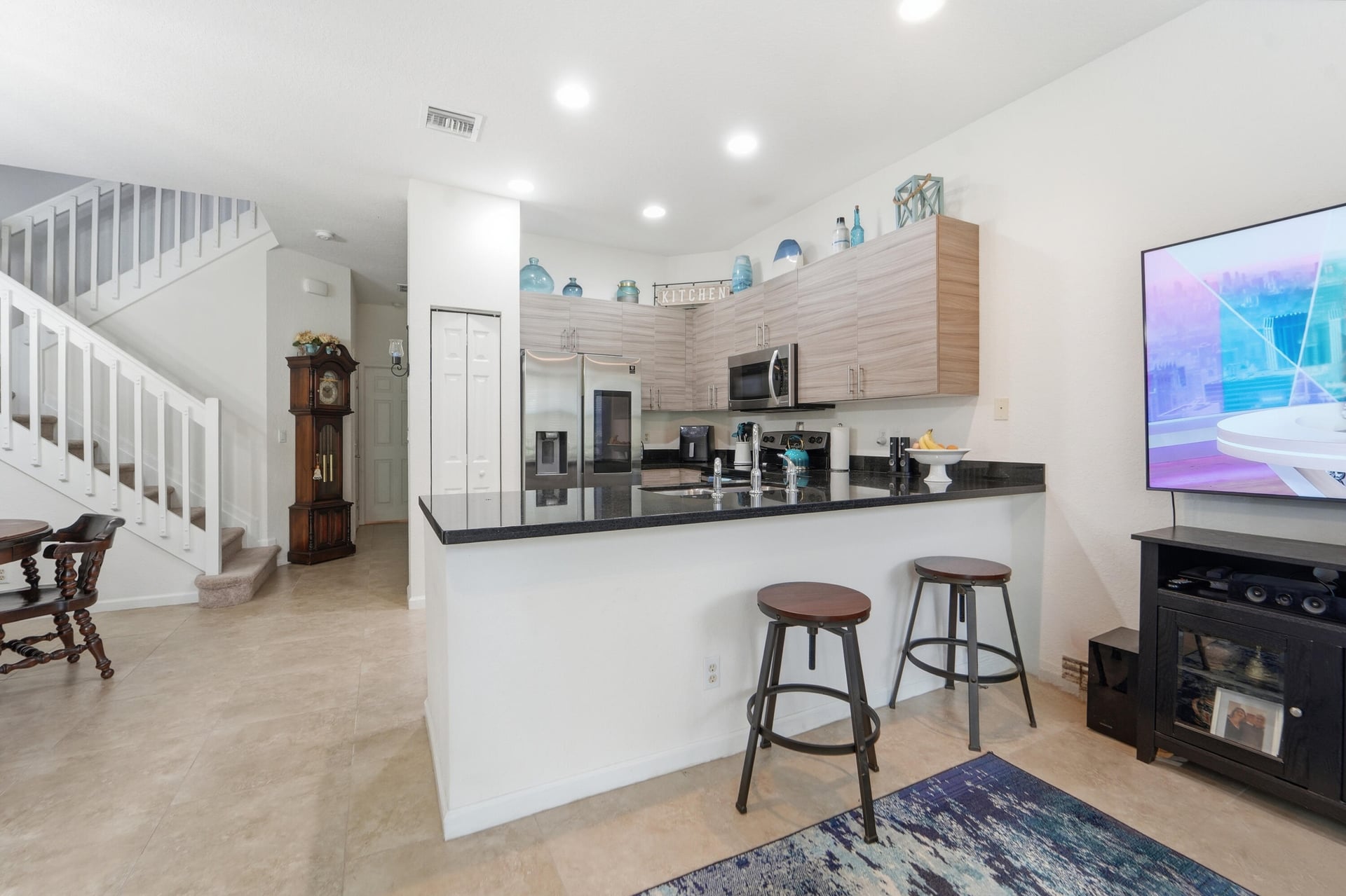 Unit 104 photo 14