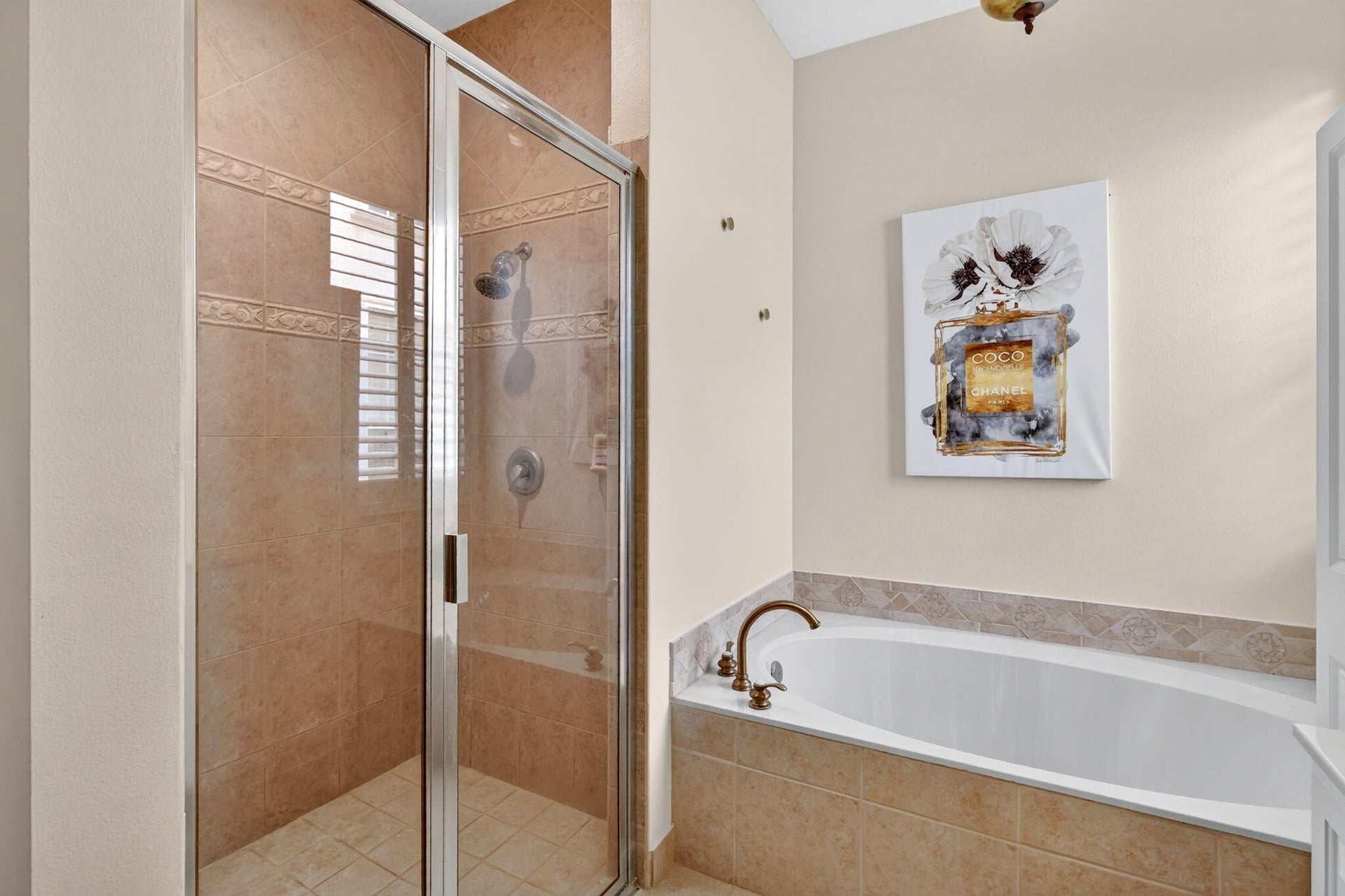 Unit 248 photo 27