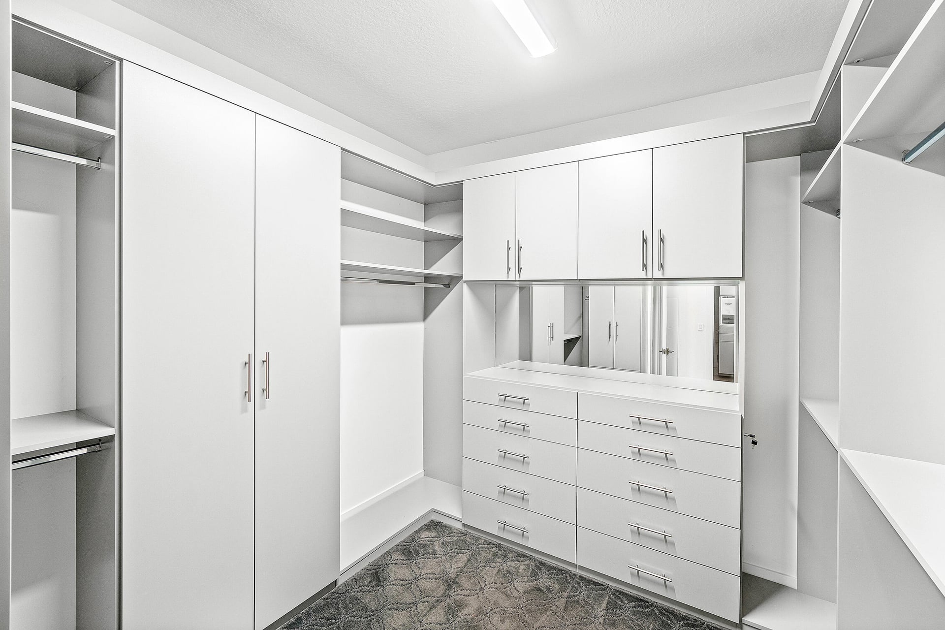 Residence photo 12