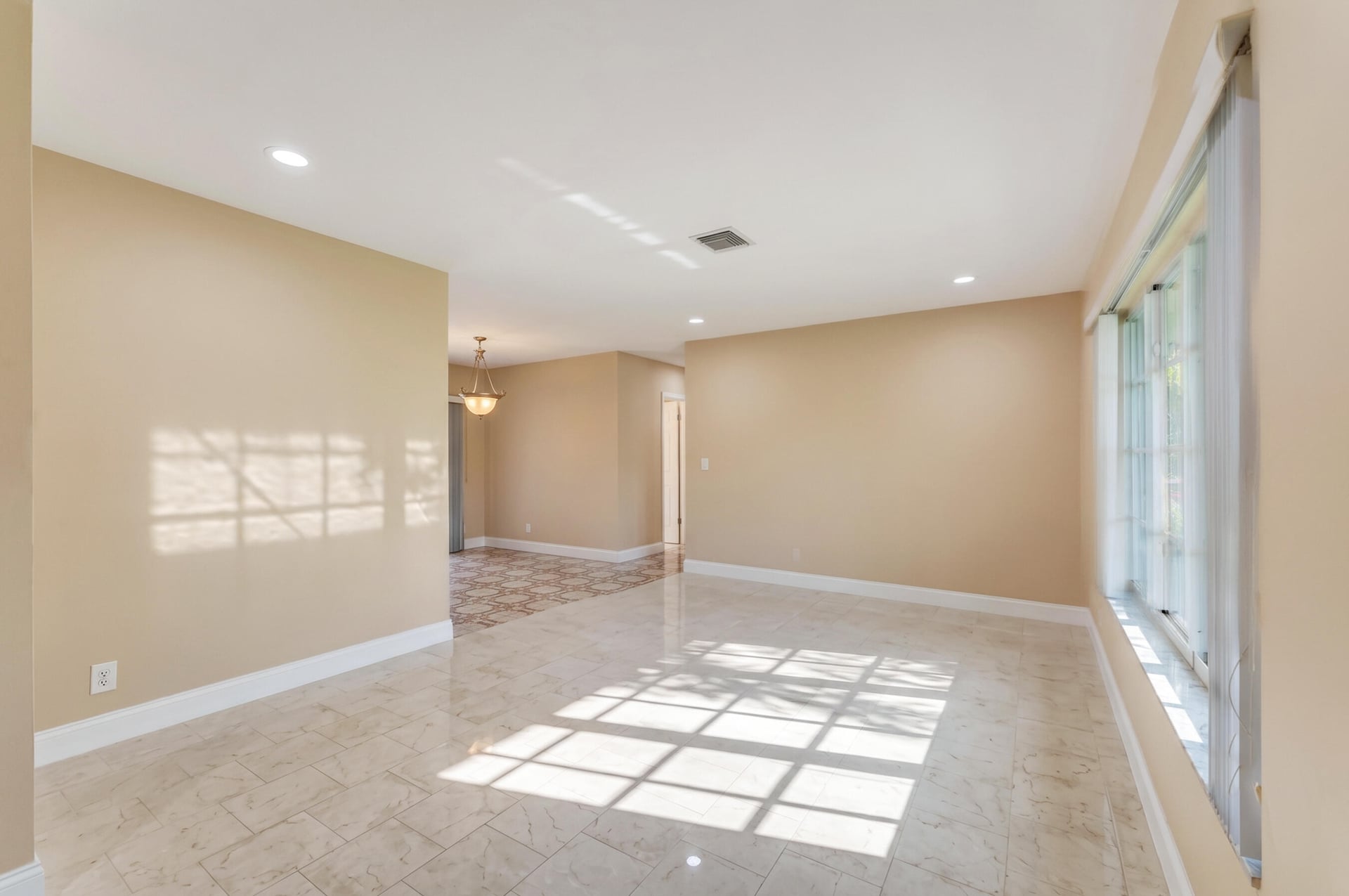  Residence photo 14
