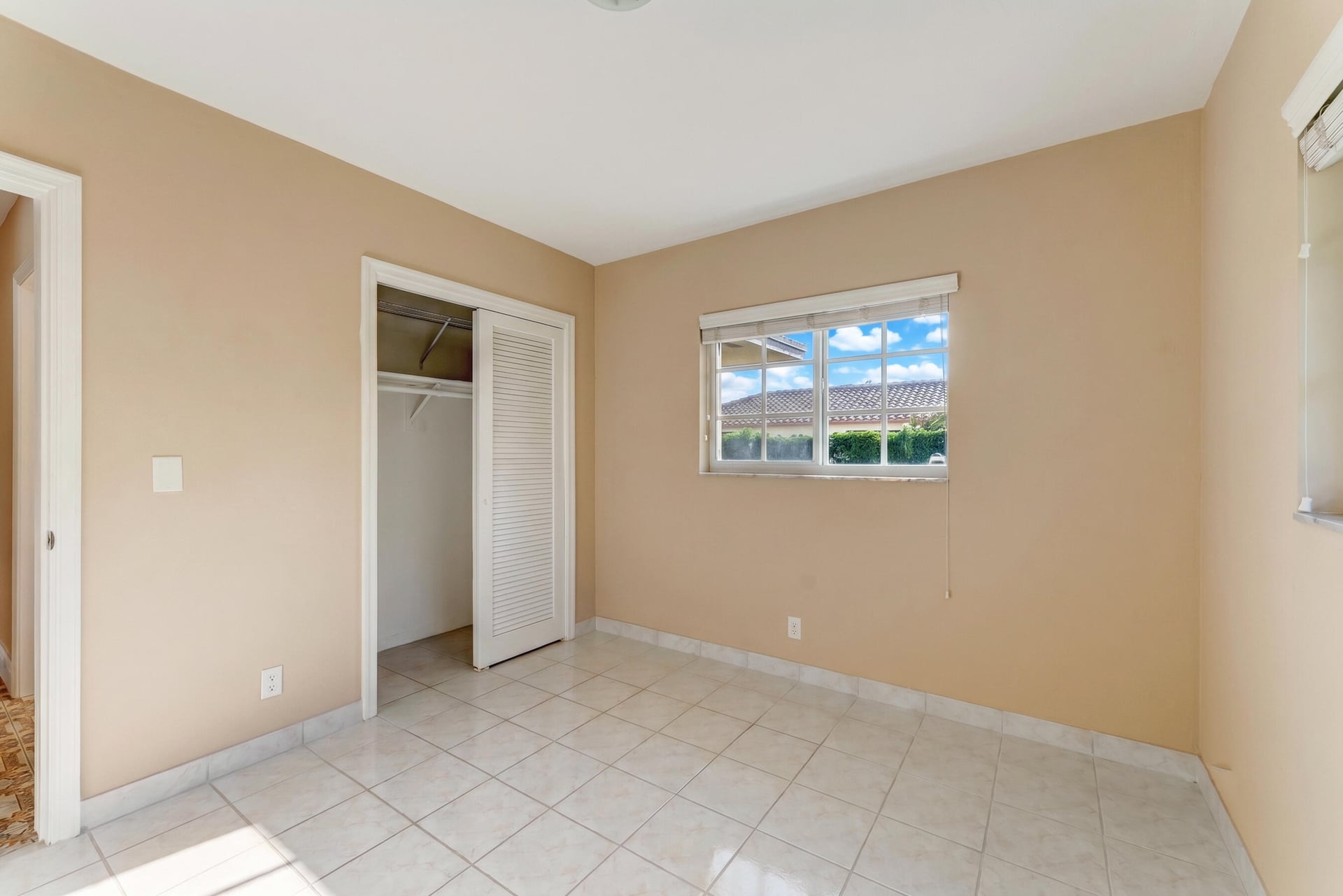  Residence photo 27
