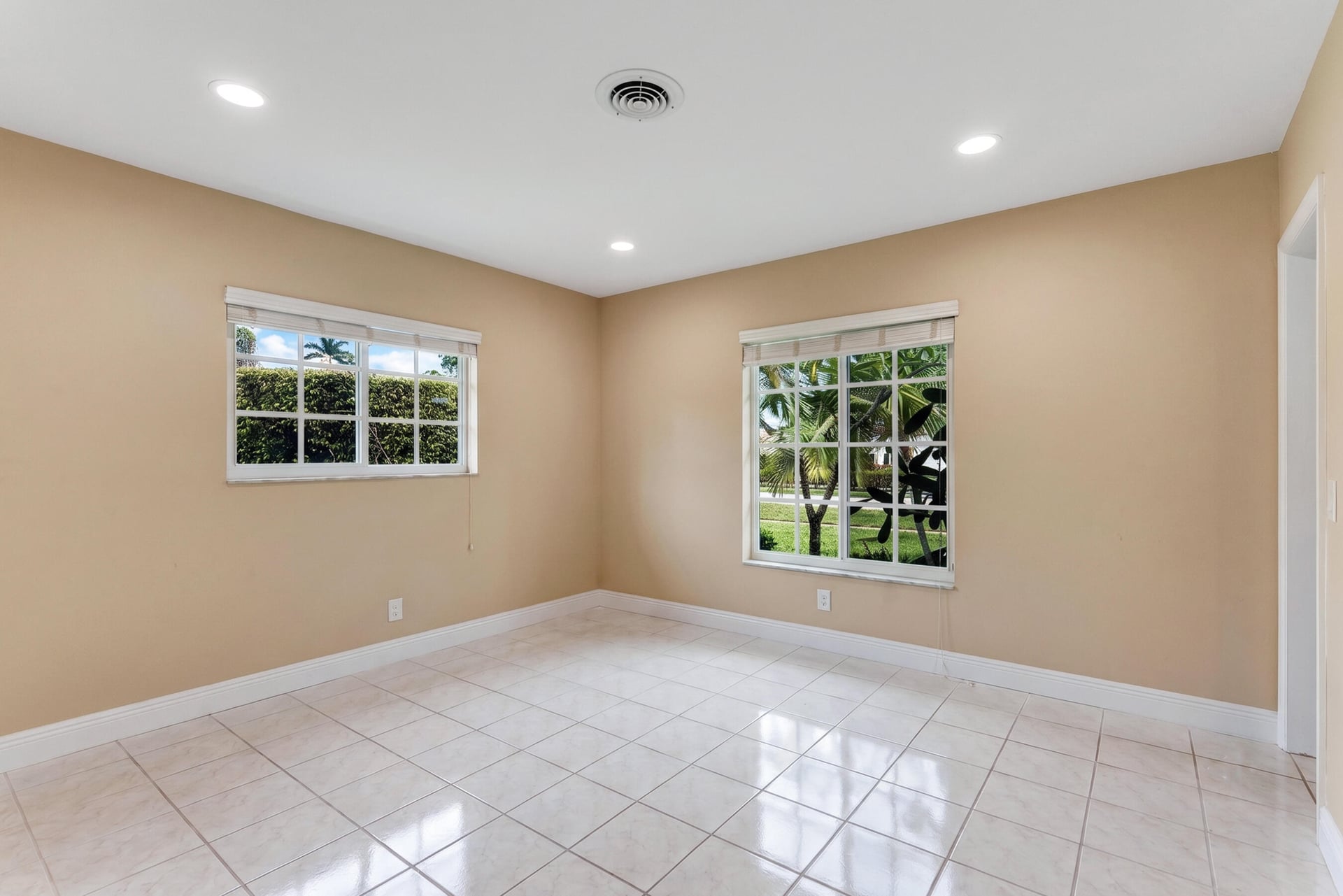  Residence photo 28