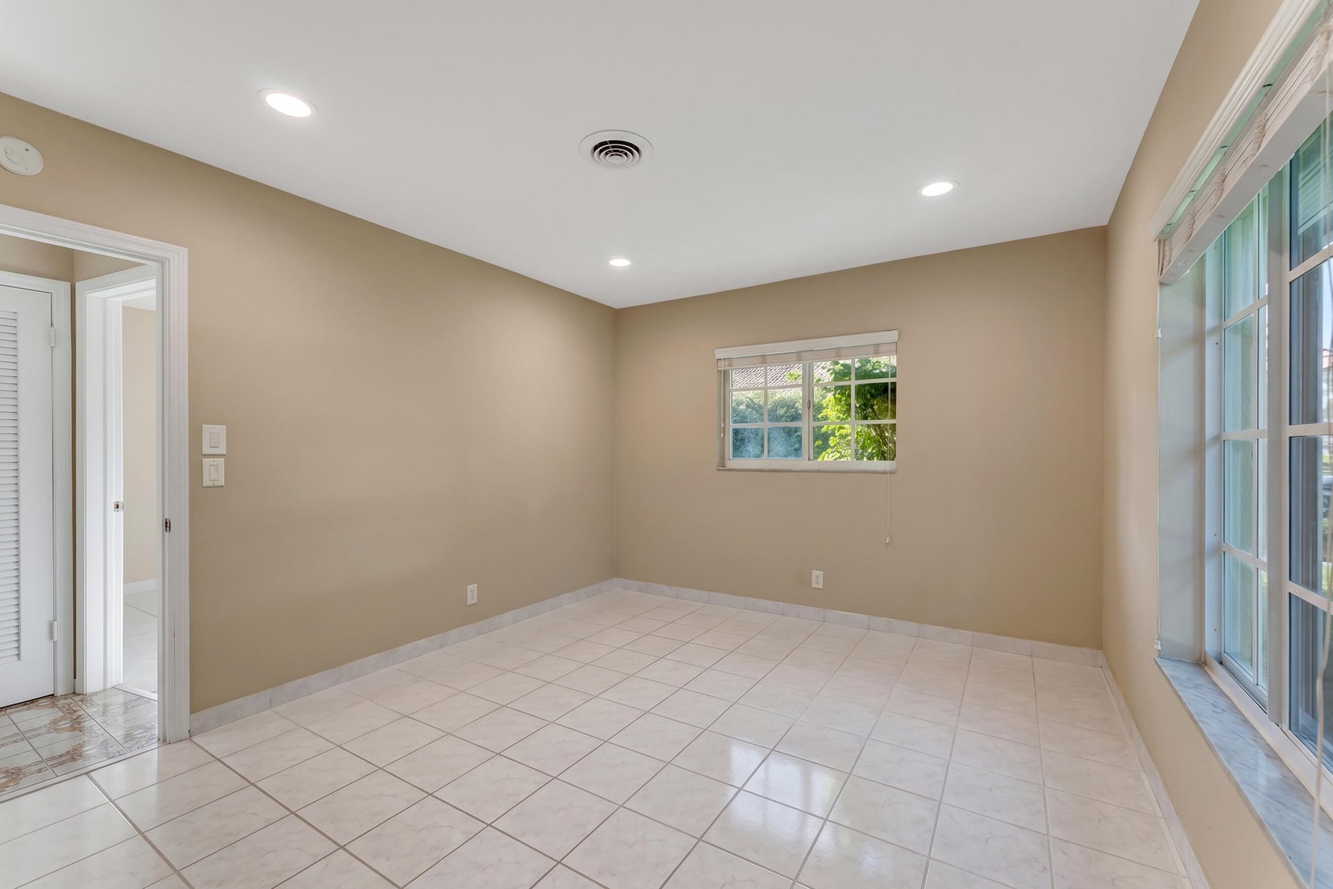  Residence photo 29