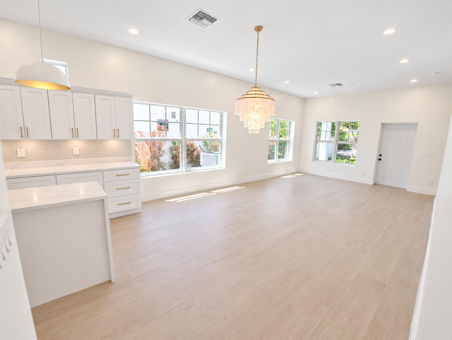  Residence photo 11