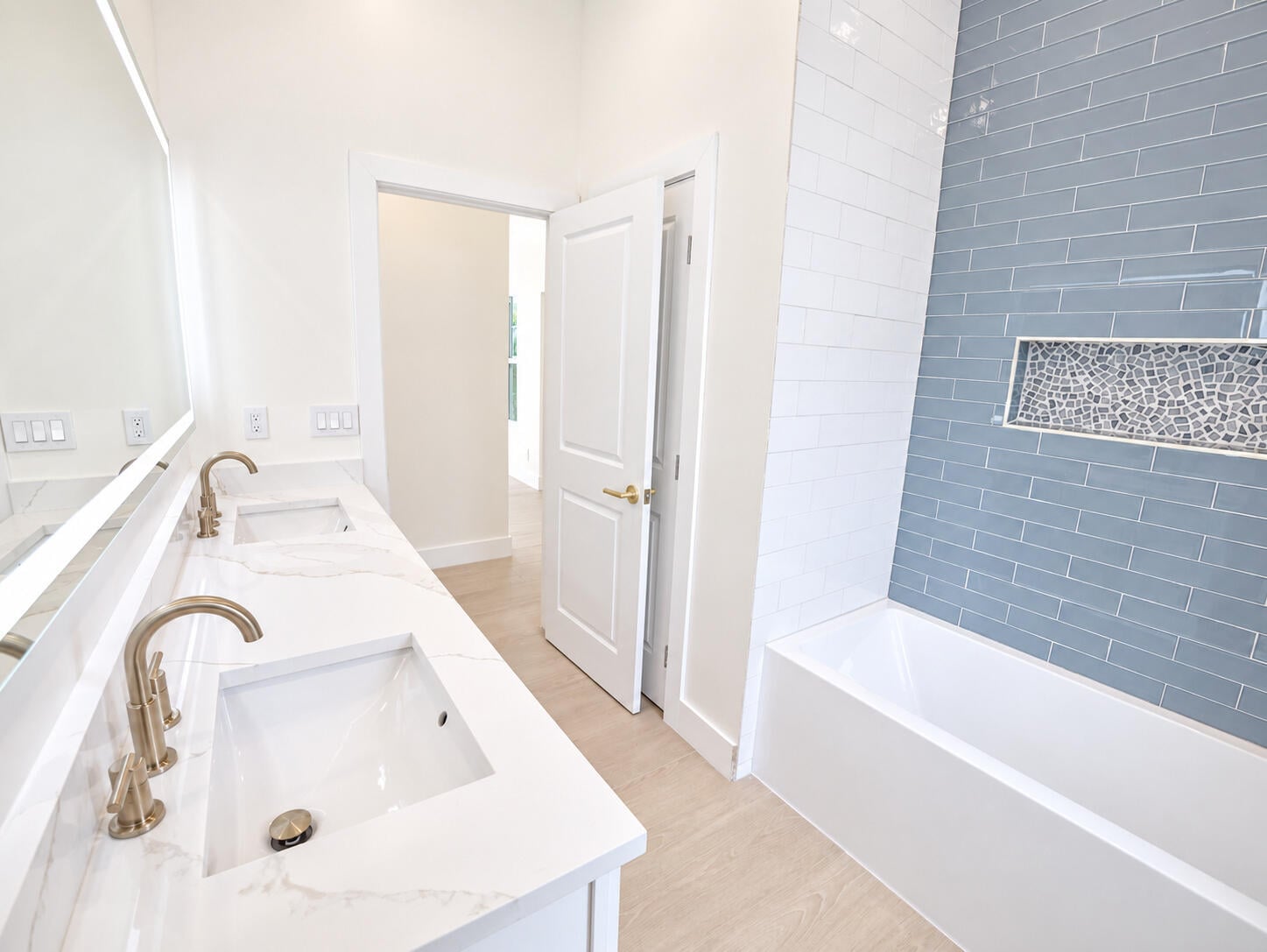  Residence photo 23