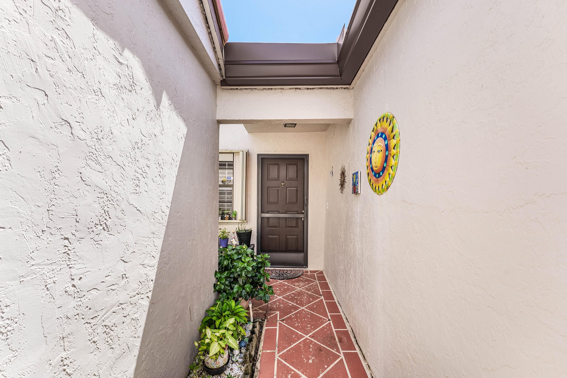 Residence photo 2
