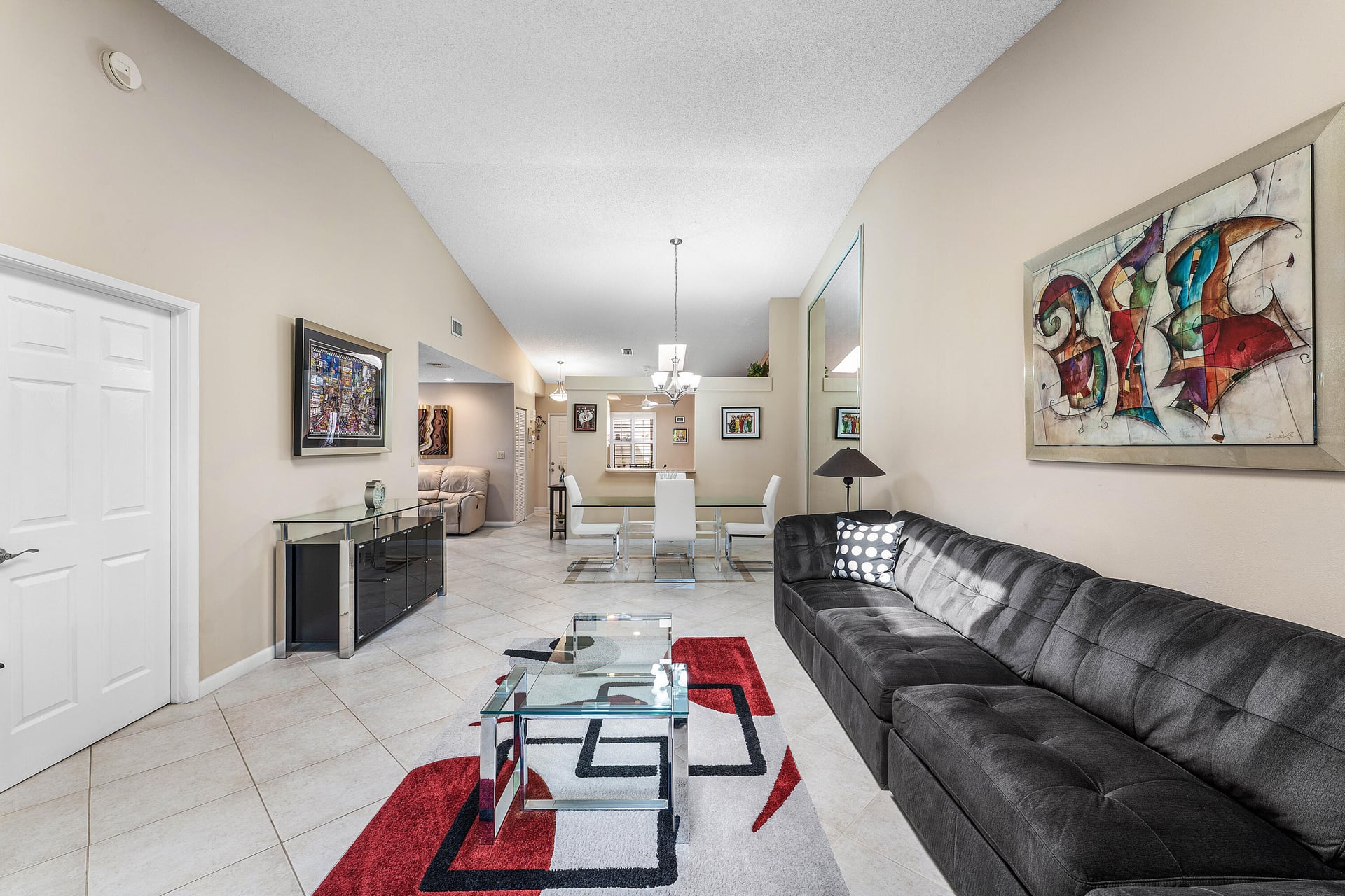 Residence photo 17