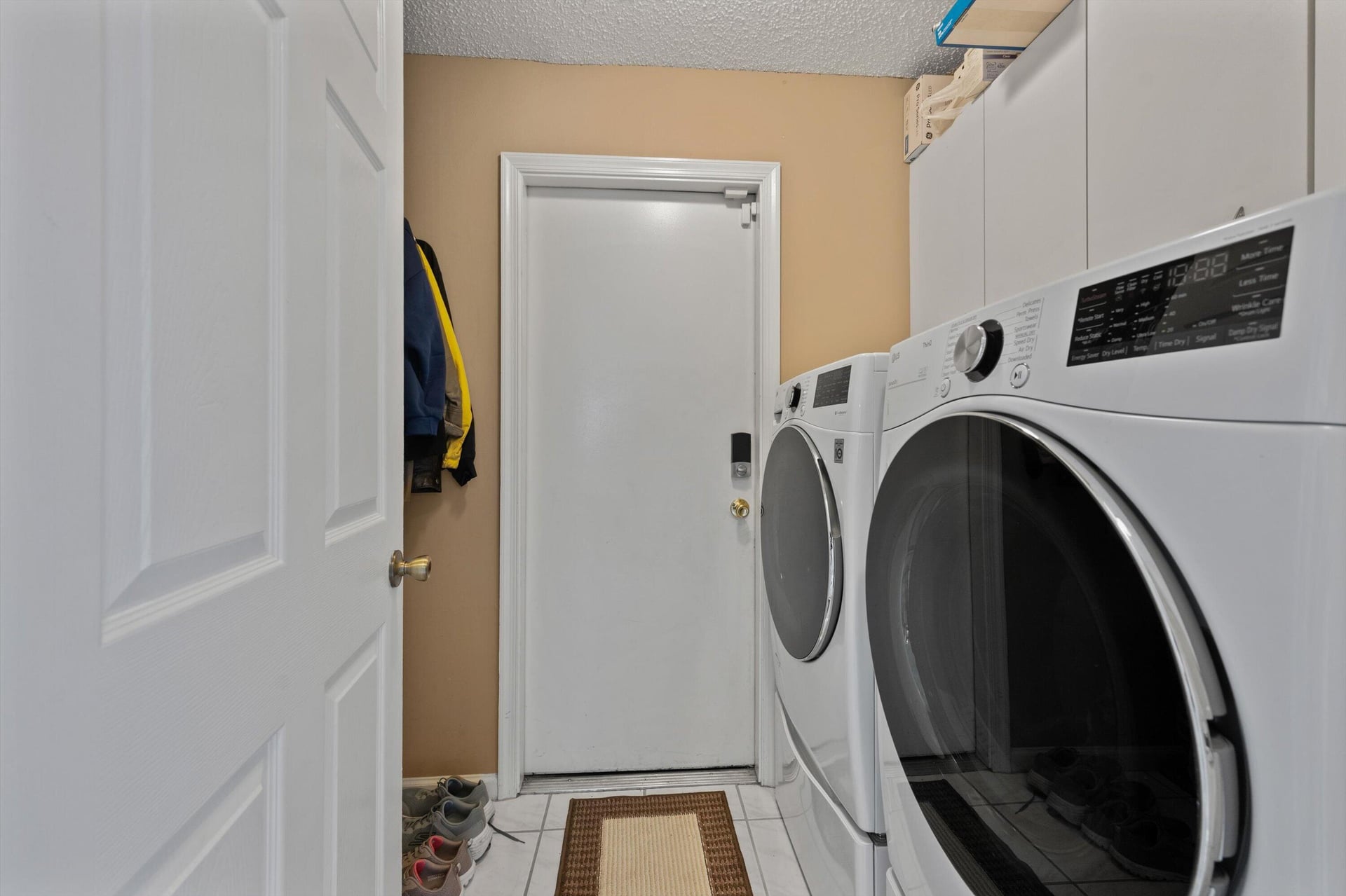 Residence photo 36