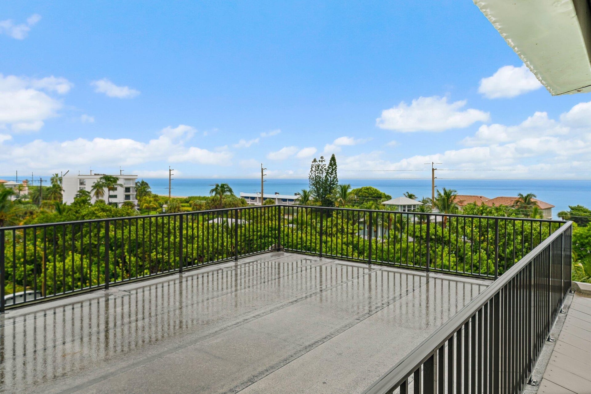 Residence photo 63
