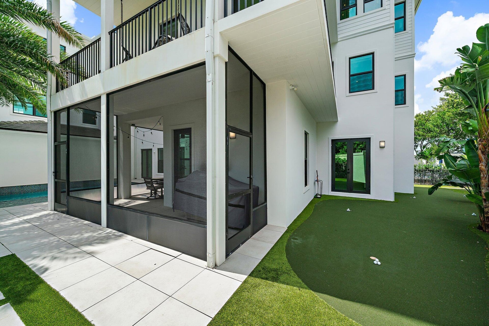 Residence photo 67