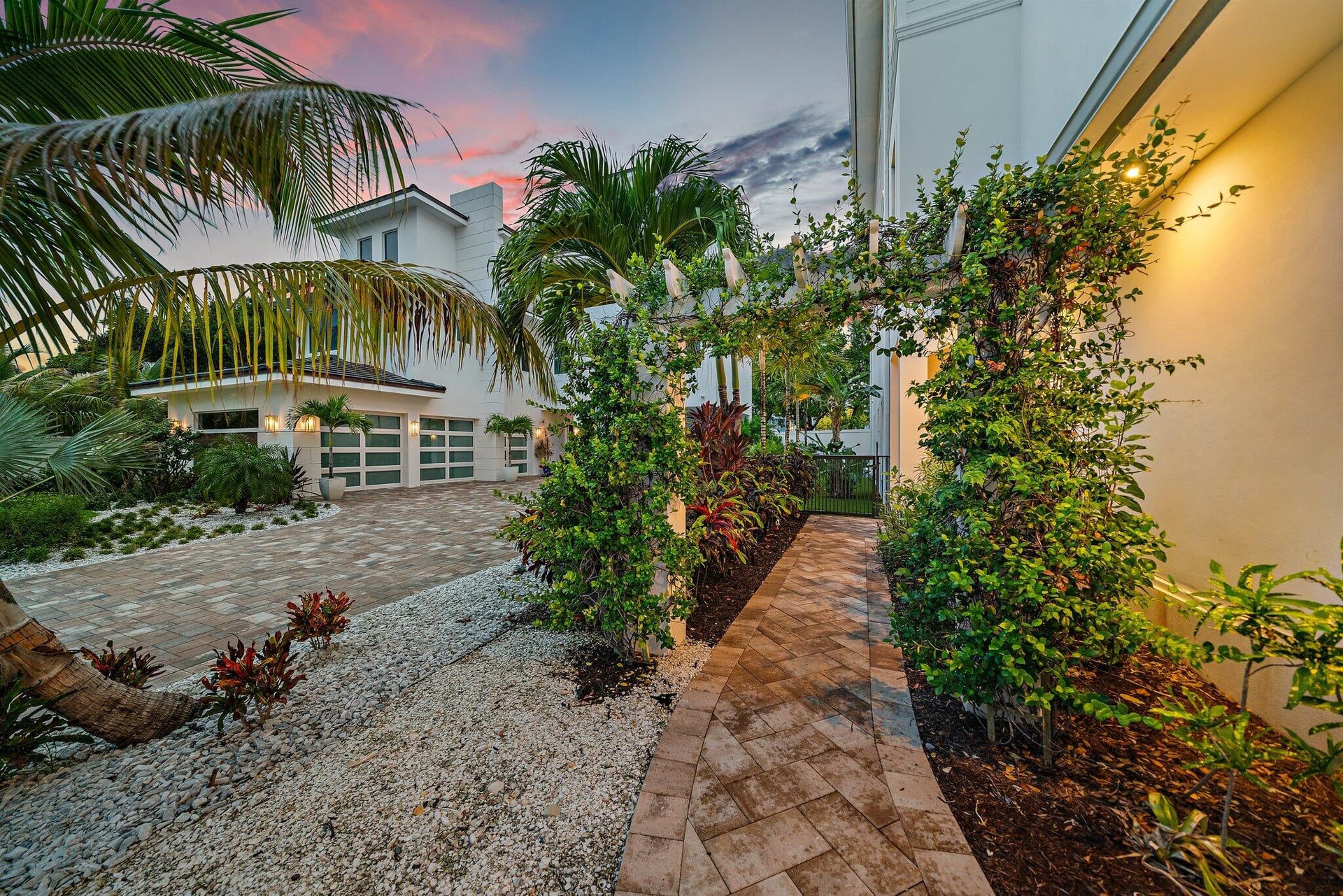 Residence photo 75