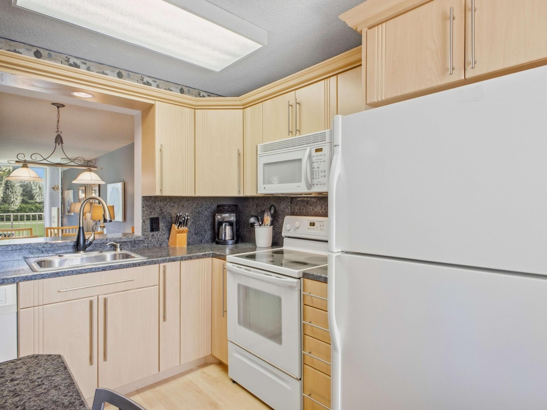 Unit 205 photo 2