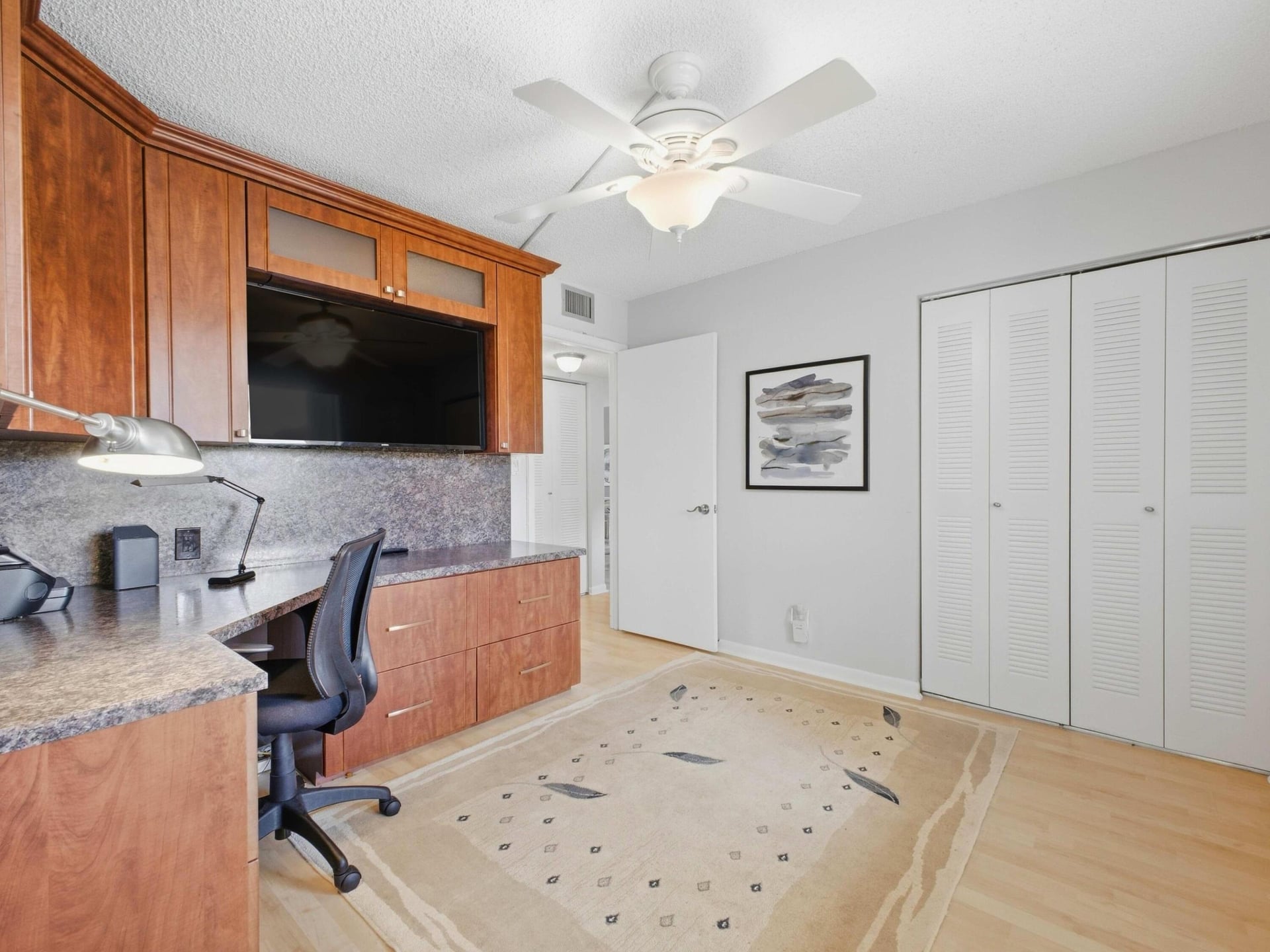 Unit 205 photo 15