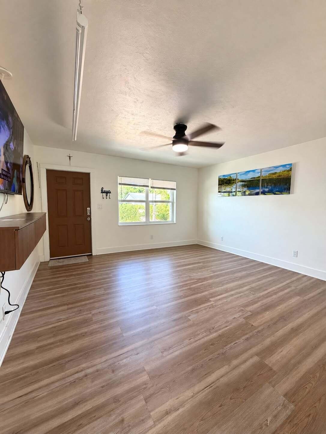 Residence photo 3