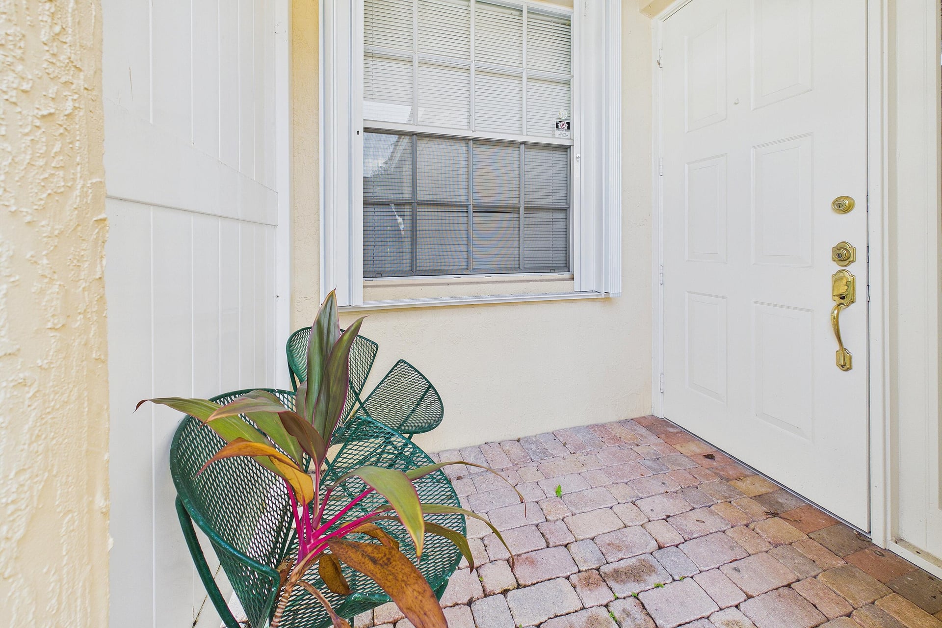 Residence photo 3