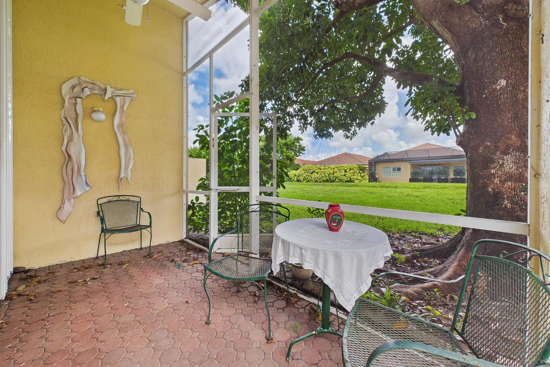 Residence photo 32