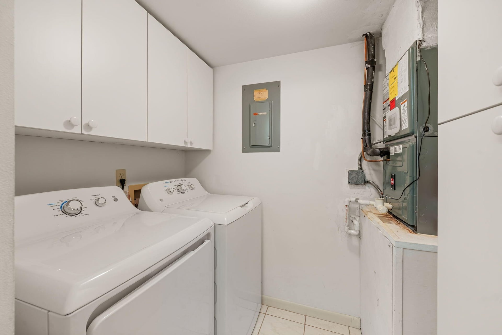 Unit B-2 photo 14