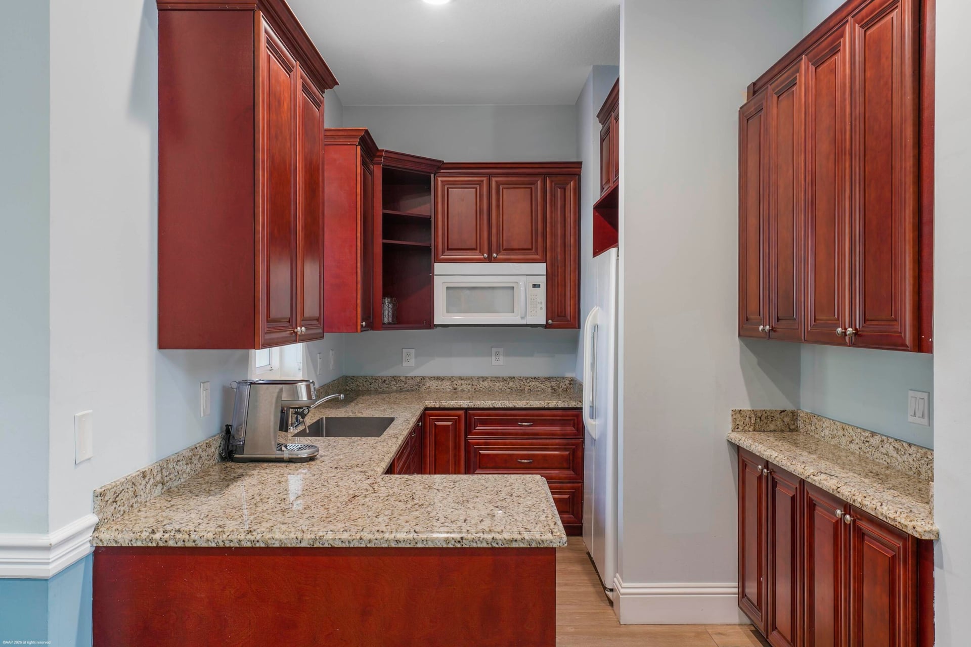 Residence photo 49