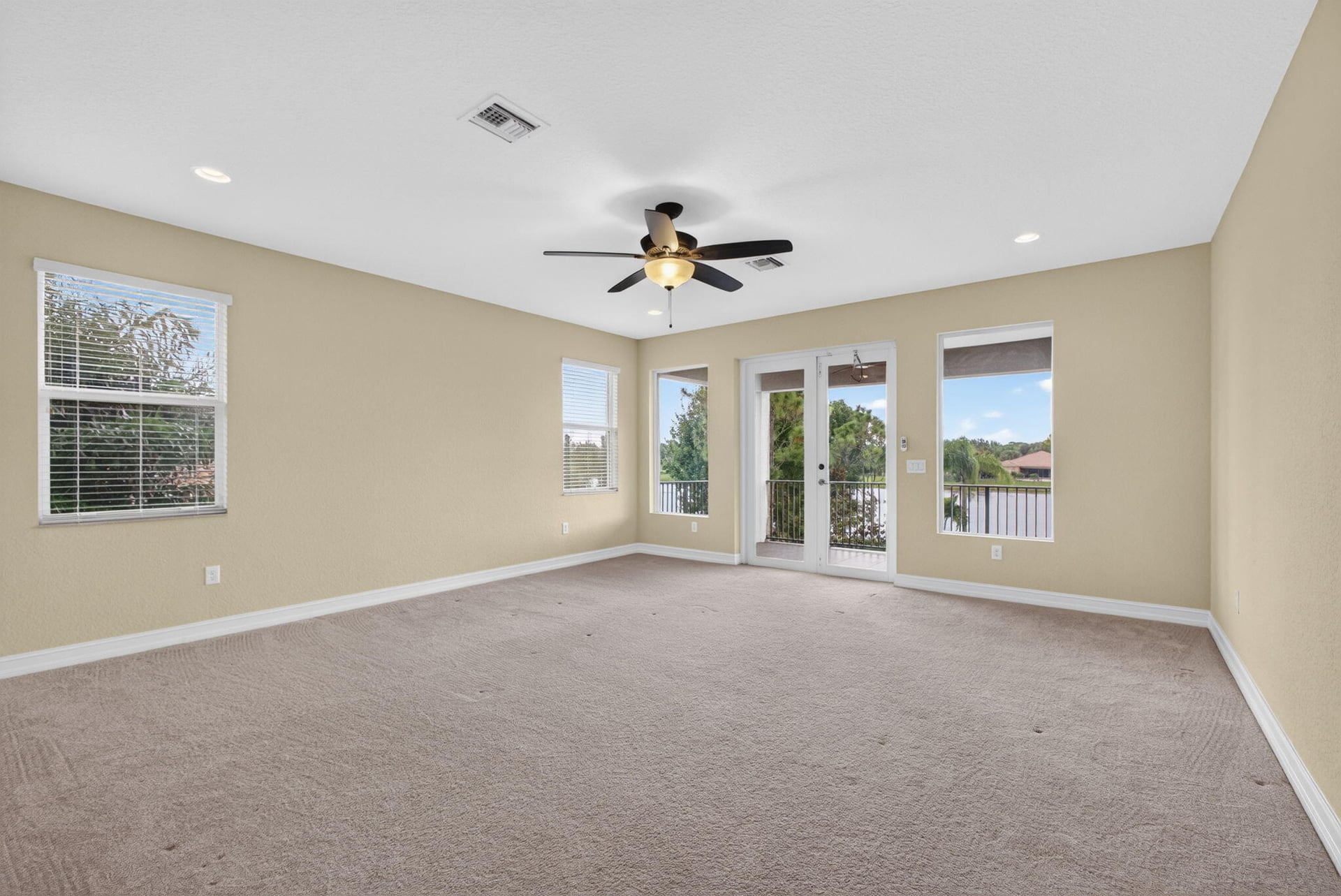 Residence photo 15