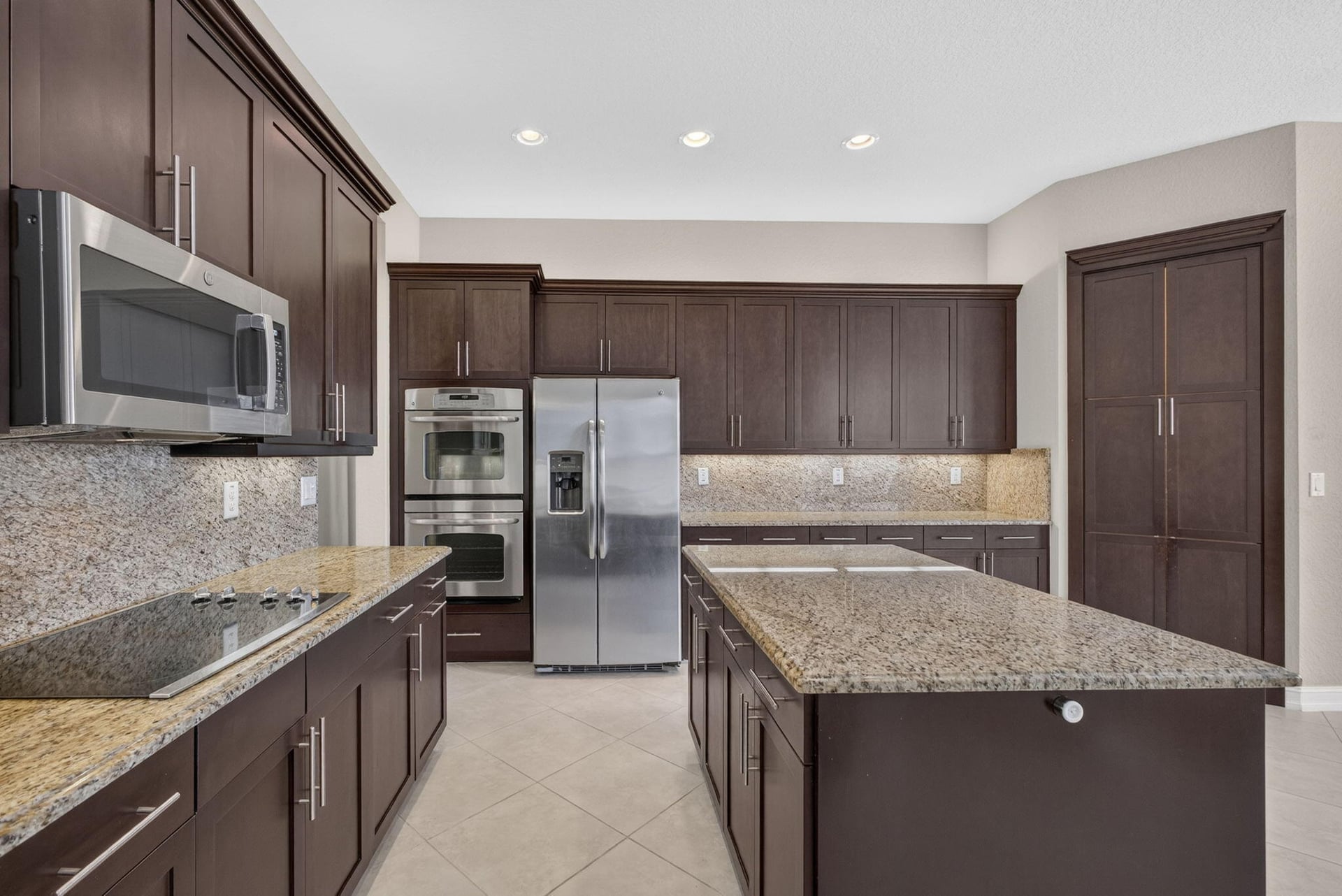 Residence photo 19