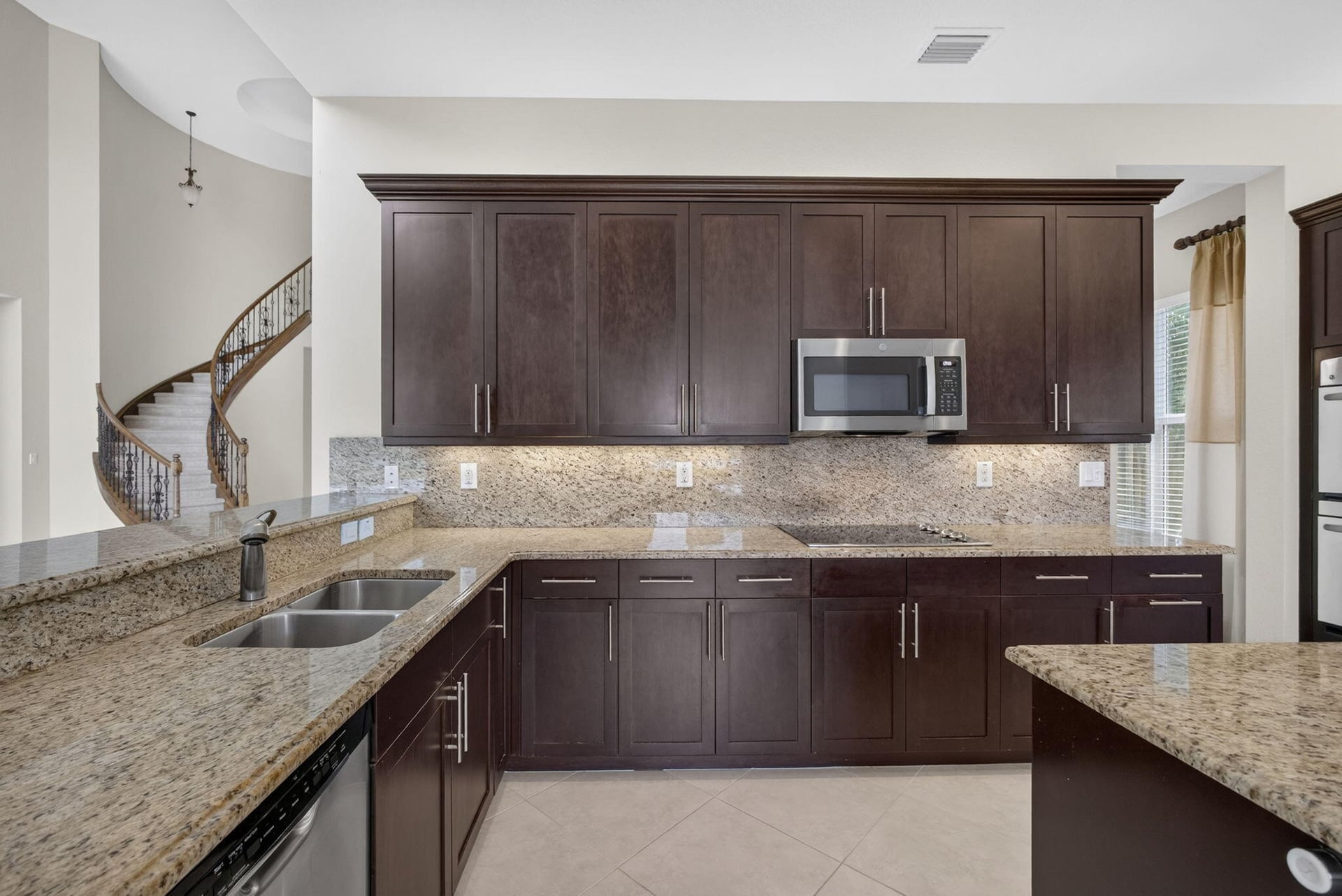Residence photo 44