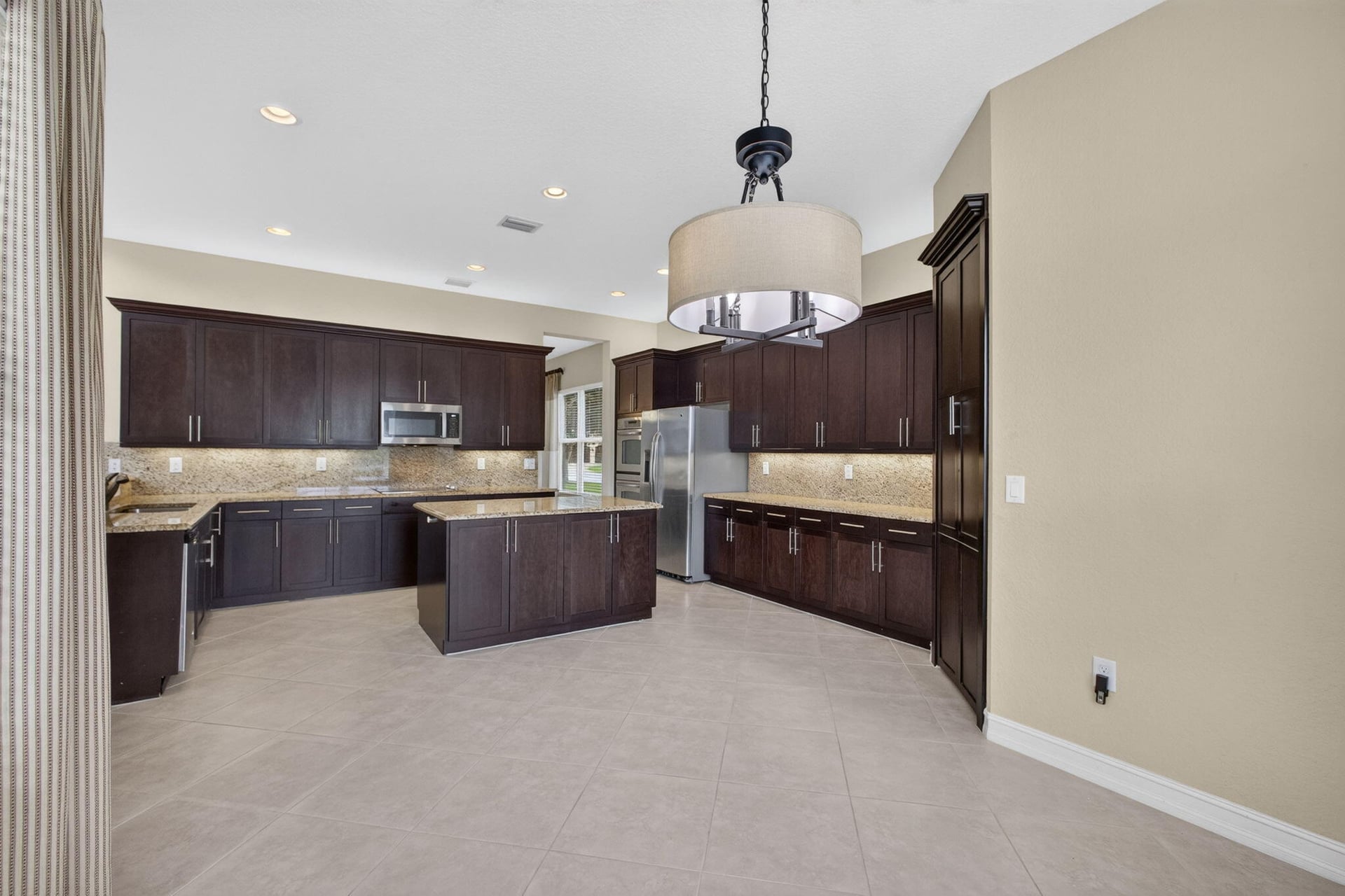 Residence photo 48