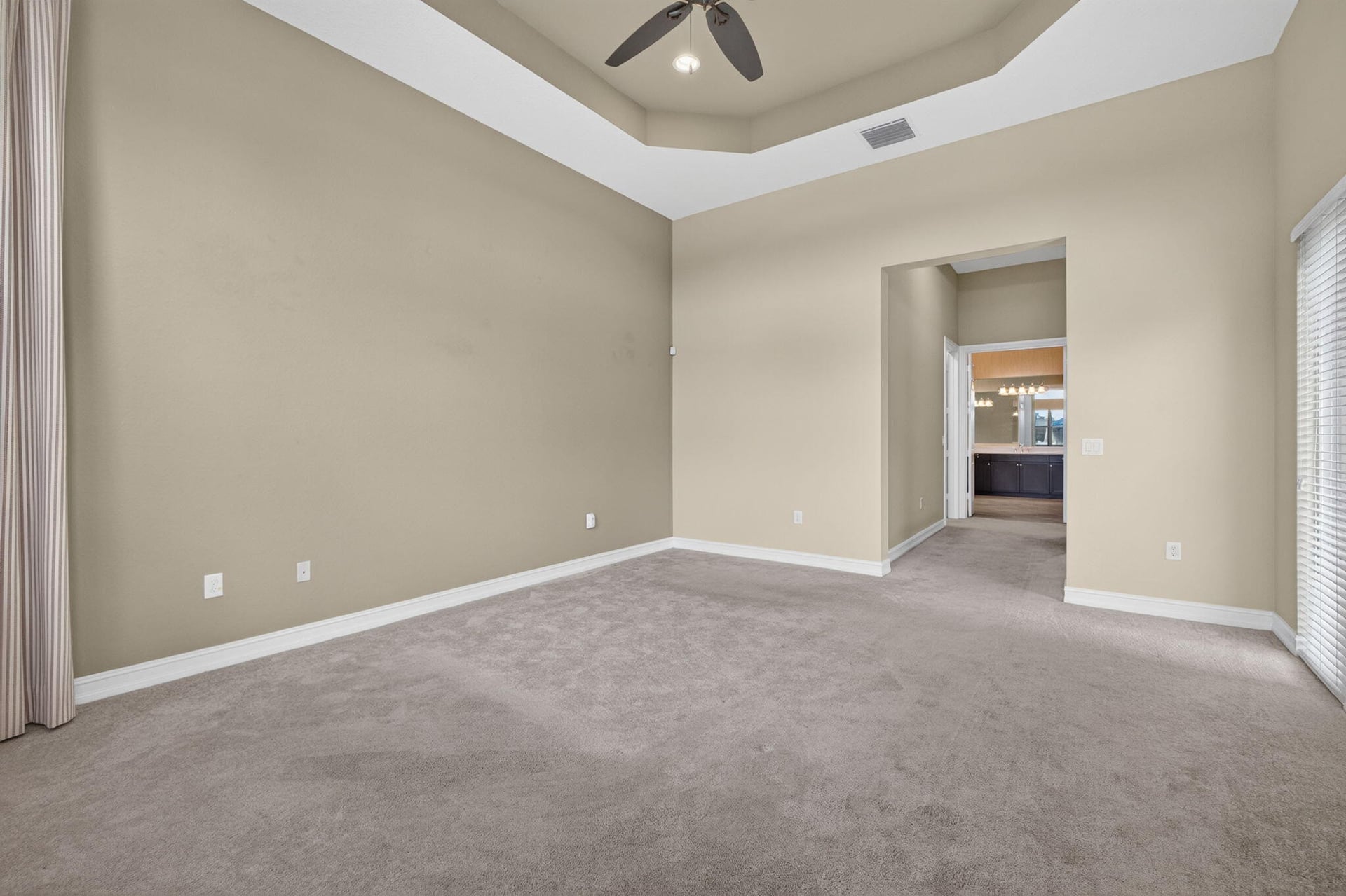 Residence photo 66