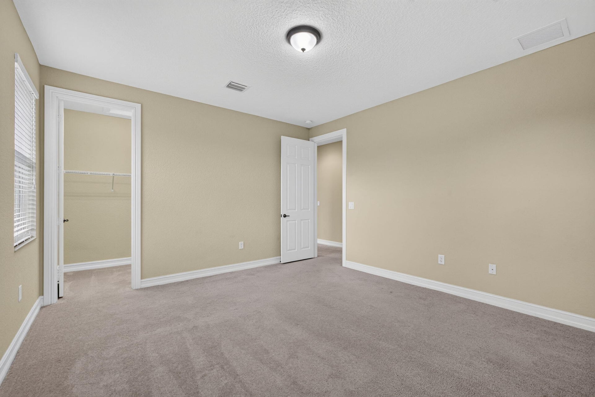 Residence photo 80